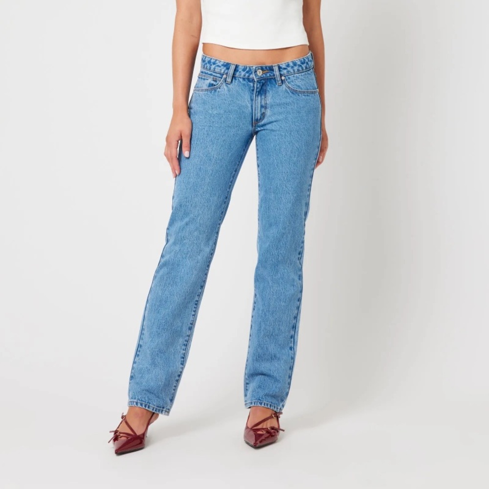 Abrand 99 Low Straight Katie Organic in Mid Blue